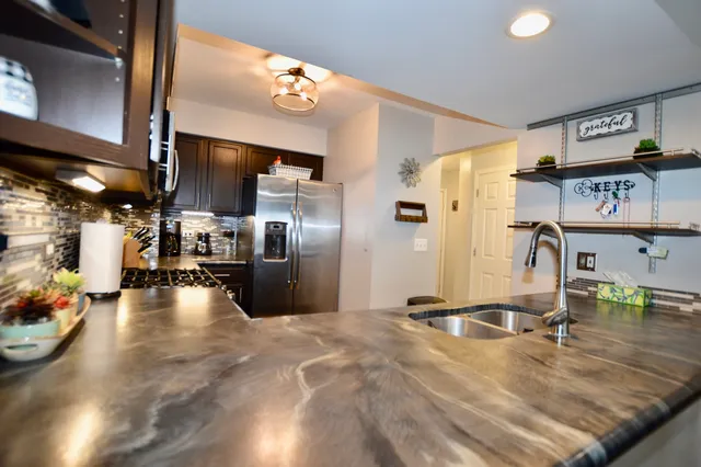 $269,000 | 1716 Pine Street, McHenry, IL 60051