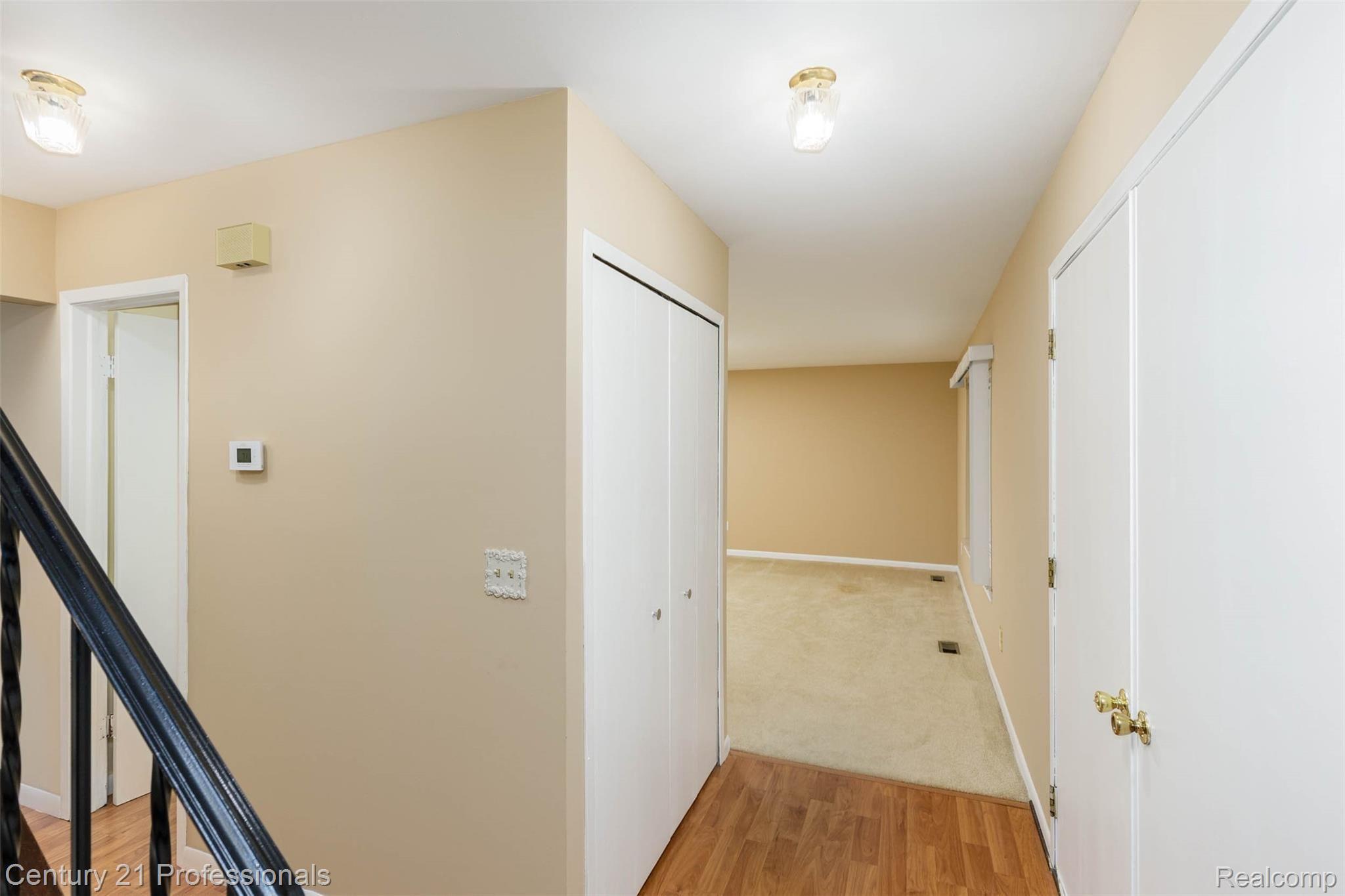 3154 Elmcrest Road Sterling Heights, MI 48310 - Photo 11 of 34 3154 Elmcrest Rd-11.jpg