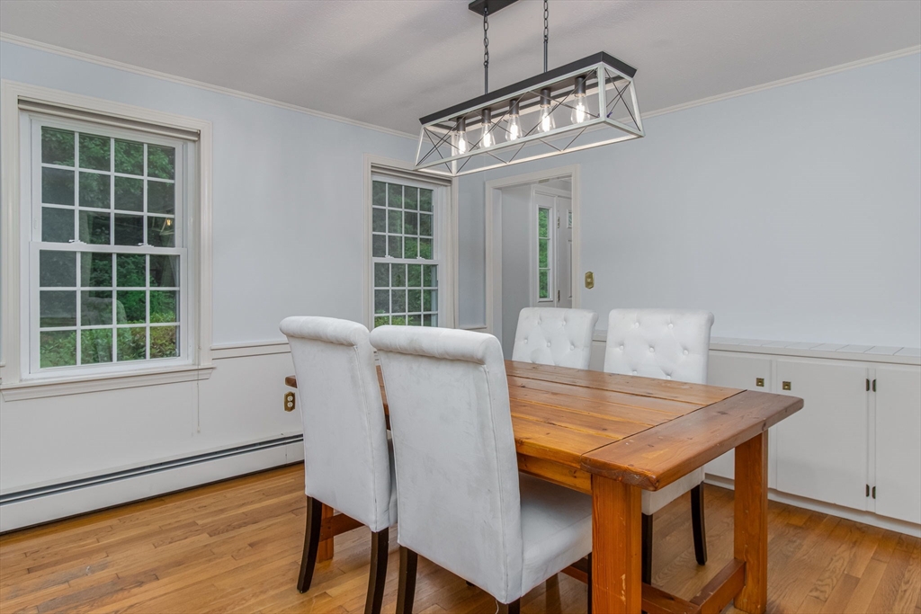 486 Old Dunstable Road Groton, MA 01450 - Photo 8 of 38