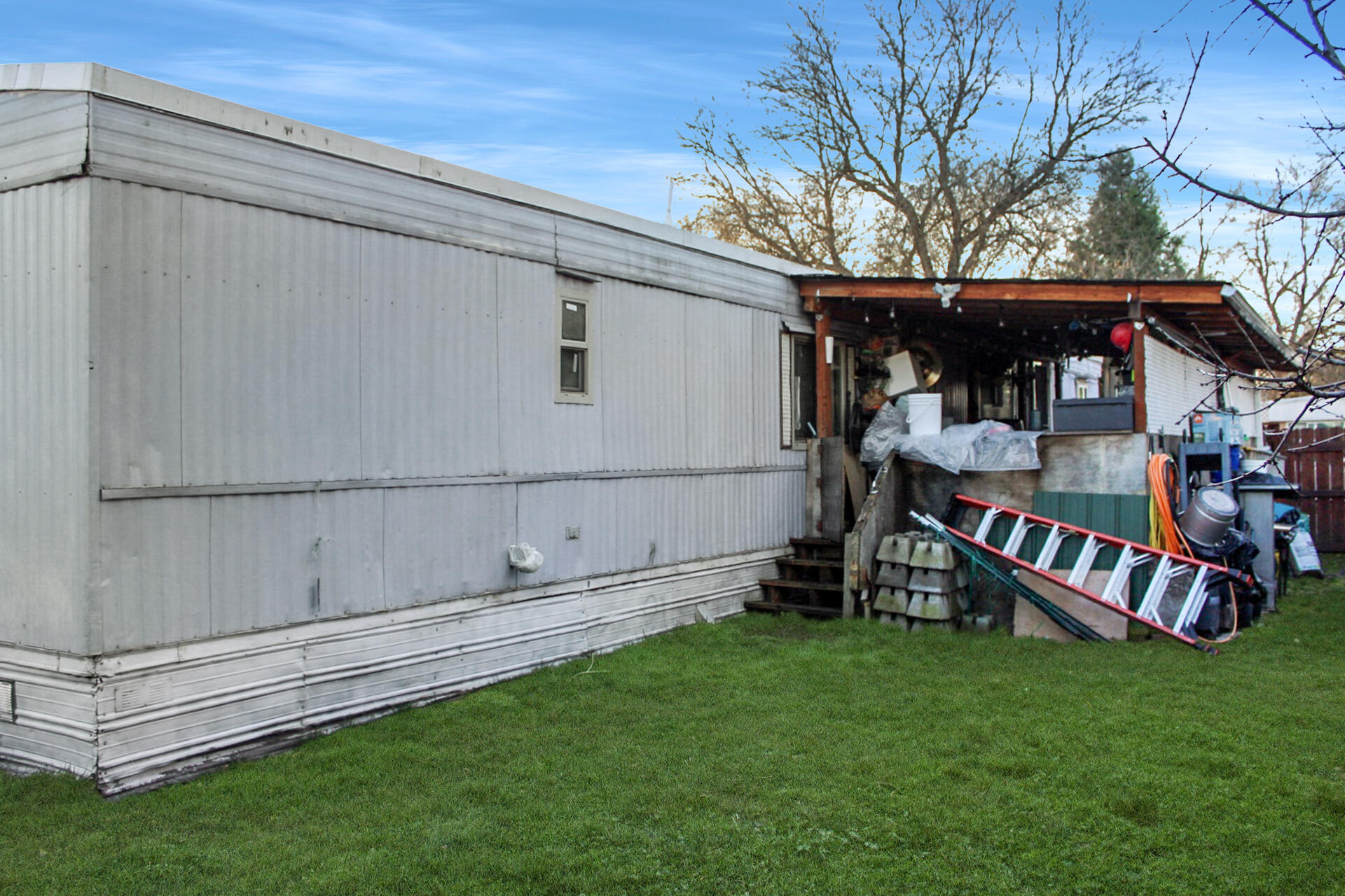 3635 Antelope Road, Unit SPC 19 White City, OR 97503 - Photo 14 of 16 Side Yard