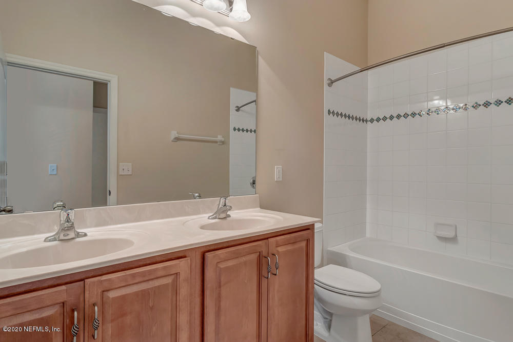 1185 Overdale Road St. Augustine, FL 32080 - Photo 5 of 33 Bathroom