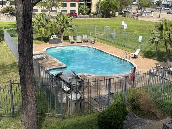 $140,000 | 4011 NASA Road 1, Unit 515, Seabrook, TX 77586
