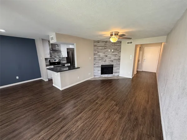 $140,000 | 4011 NASA Road 1, Unit 515, Seabrook, TX 77586