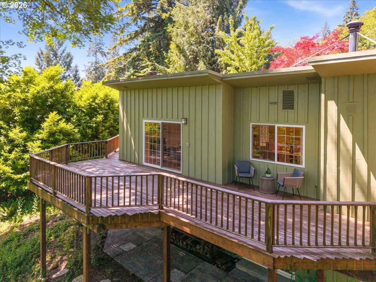 10332 Southwest Lancaster Road Portland, OR 97219 - Photo 40 of 48