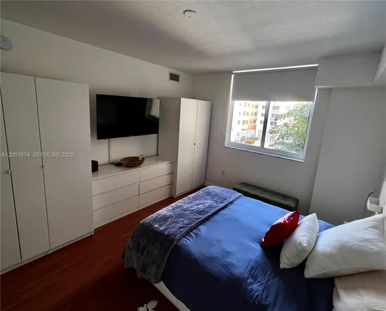 $2,500 | 2775 Northeast 187th Street, Unit 319, Aventura, FL 33180