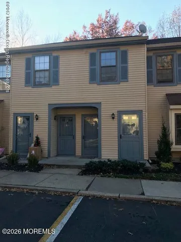 $359,000 | 292 Gloucester Court, Aberdeen, NJ 07747