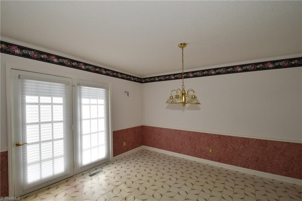 2970 Kecoughtan Road Pfafftown, NC 27040 - Photo 6 of 24 Gallery Image 6