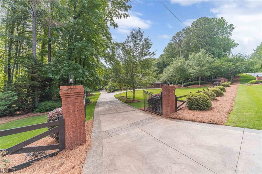 2431 Rabbit Farm Circle Loganville, GA 30052 - Photo 5 of 99