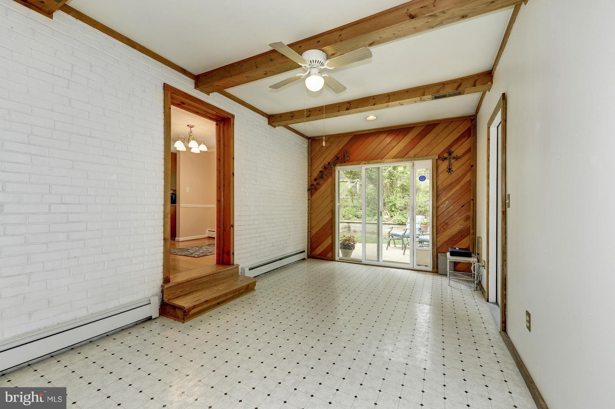 7113 Fort Hunt Road Alexandria, VA 22307 - Photo 12 of 30 Interior (General)