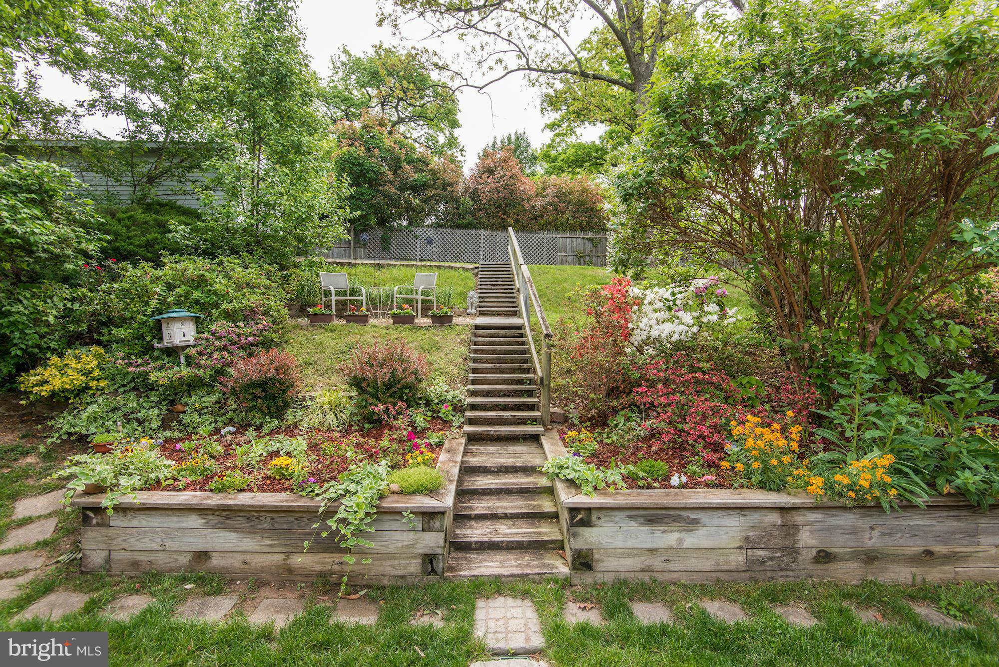 7113 Fort Hunt Road Alexandria, VA 22307 - Photo 27 of 30 Exterior (Rear)