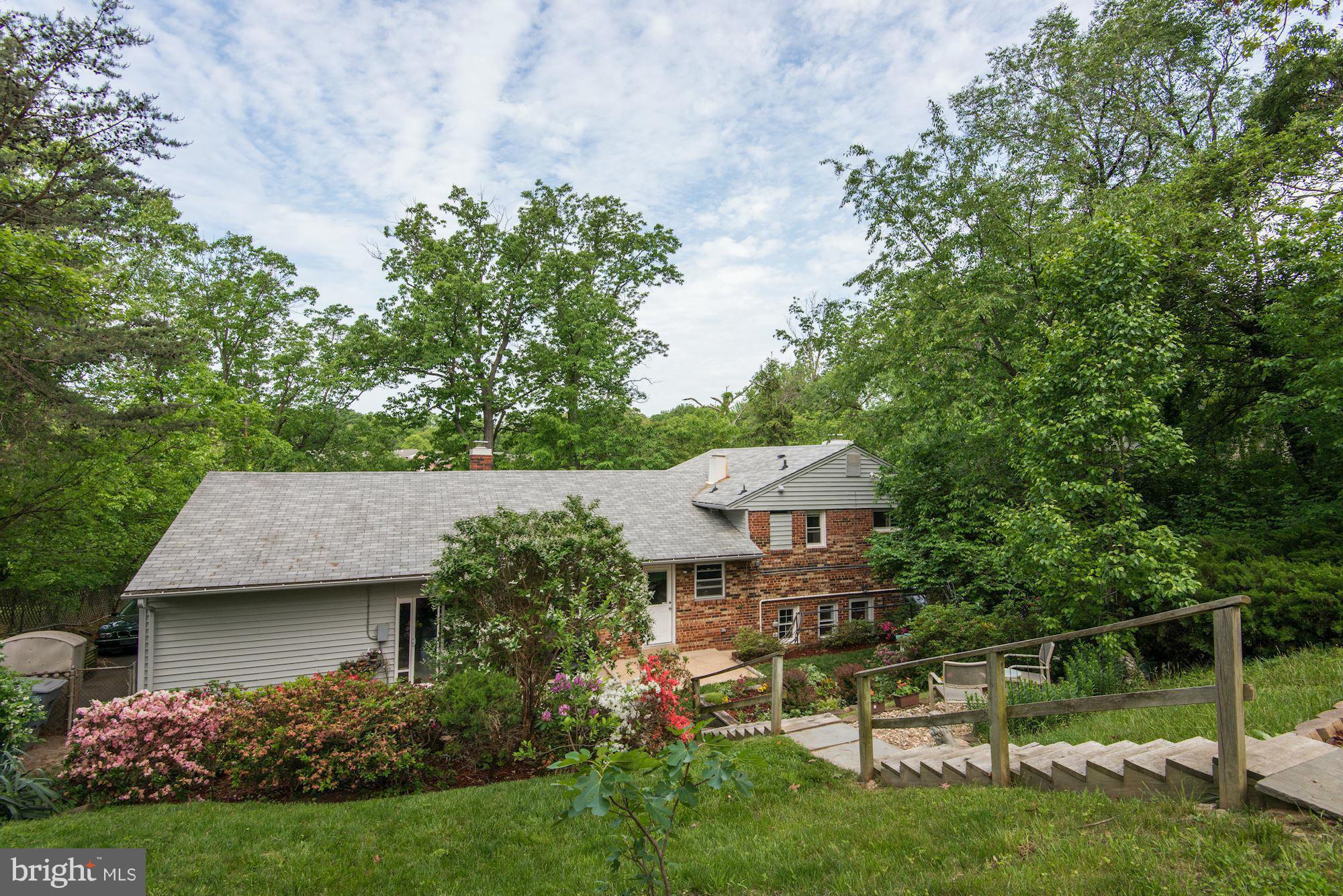 7113 Fort Hunt Road Alexandria, VA 22307 - Photo 29 of 30 Exterior (Rear)