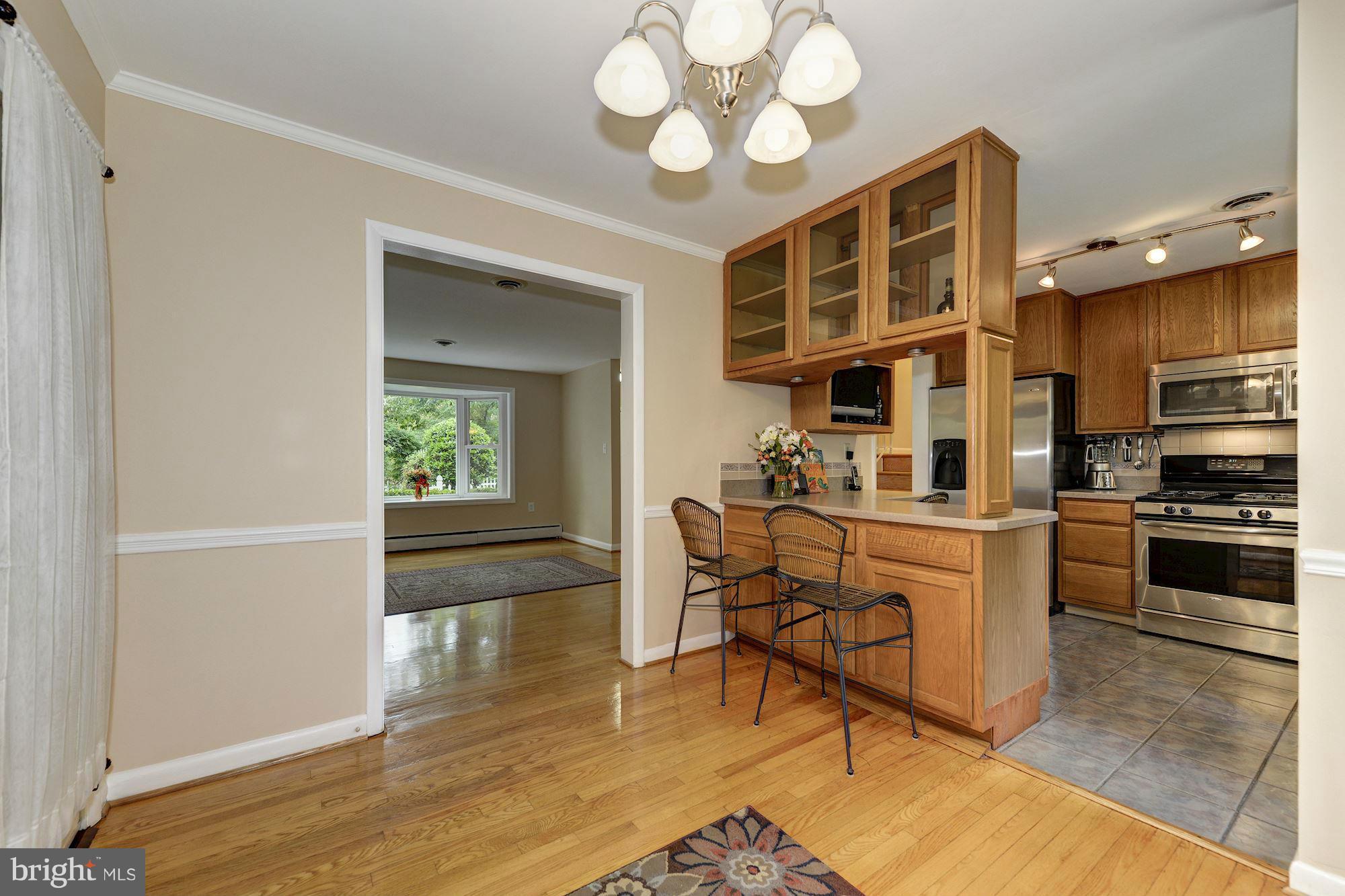 7113 Fort Hunt Road Alexandria, VA 22307 - Photo 7 of 30 Kitchen