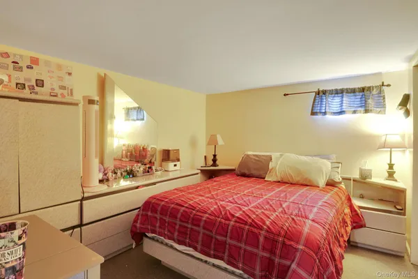 $1,299,000 | 162-55 12th Avenue | Beechhurst