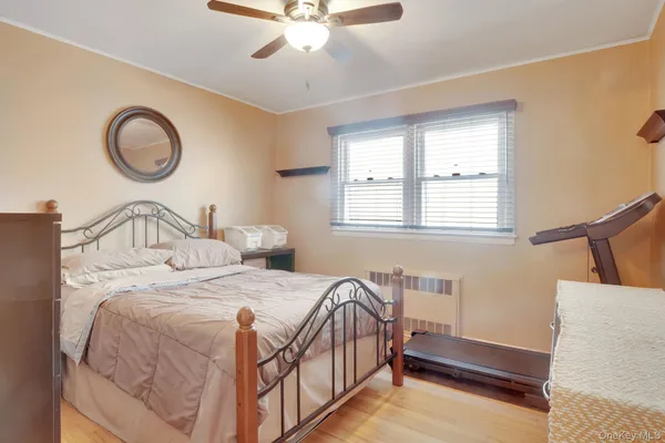 $1,299,000 | 162-55 12th Avenue | Beechhurst