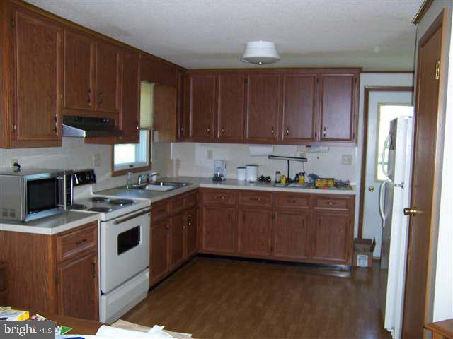 51 Clugston Road Newville, PA 17241 - Photo 2 of 11 Gallery Image 2