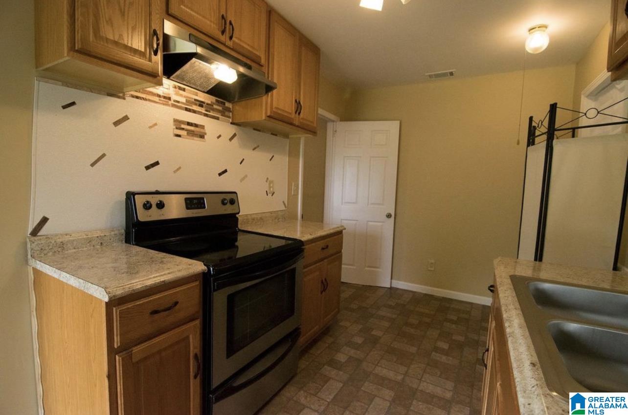 1064 40th Street Birmingham, AL 35218 - Photo 3 of 9