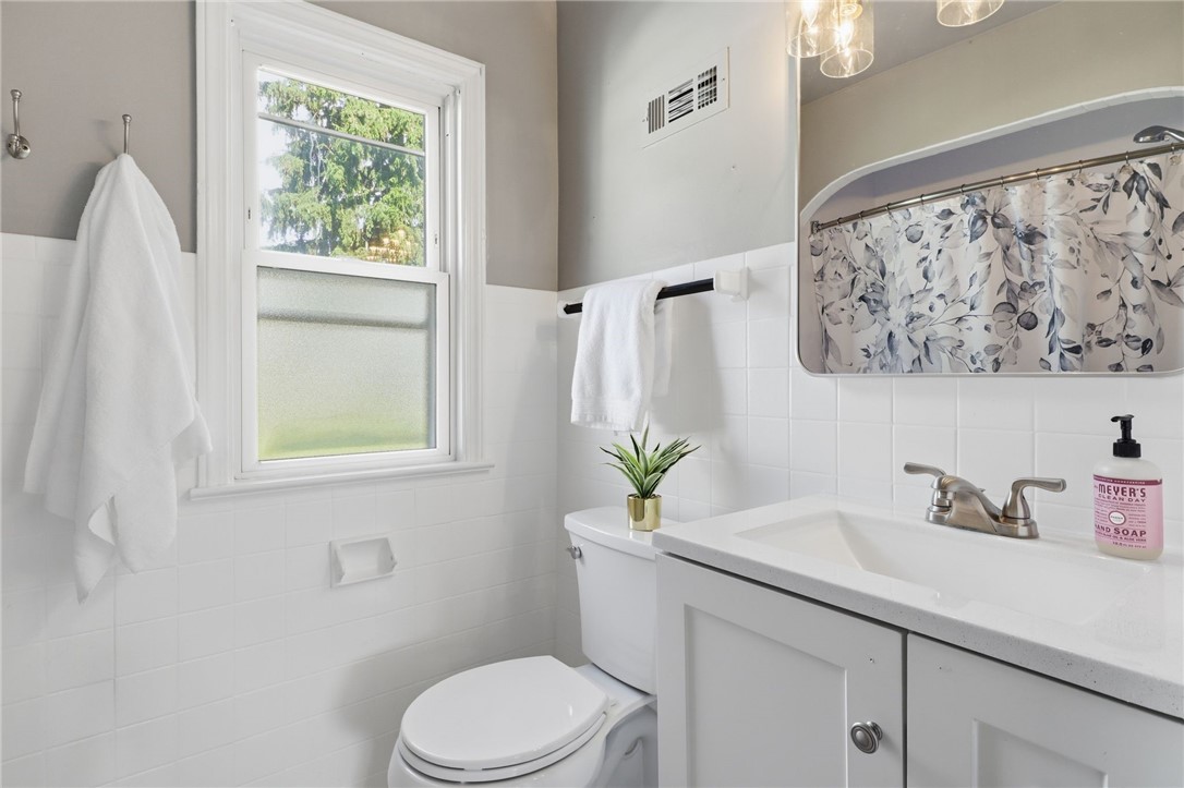 499 Shelford Road Irondequoit, NY 14609 - Photo 20 of 42