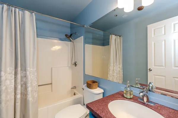$279,000 | 15 Higgins Street, Unit 201, Smithfield, RI 02917