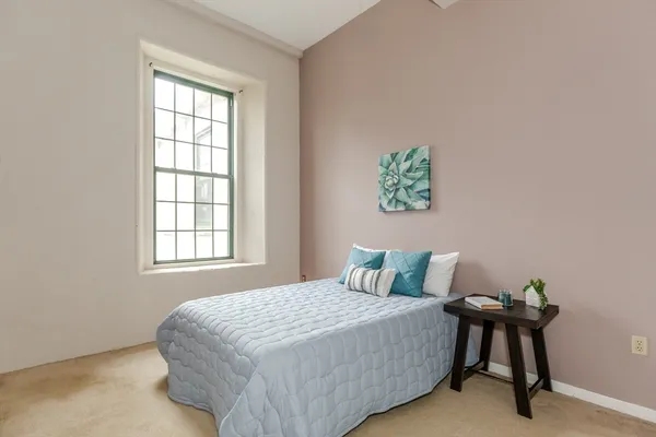 $279,000 | 15 Higgins Street, Unit 201, Smithfield, RI 02917