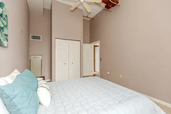 $279,000 | 15 Higgins Street, Unit 201, Smithfield, RI 02917