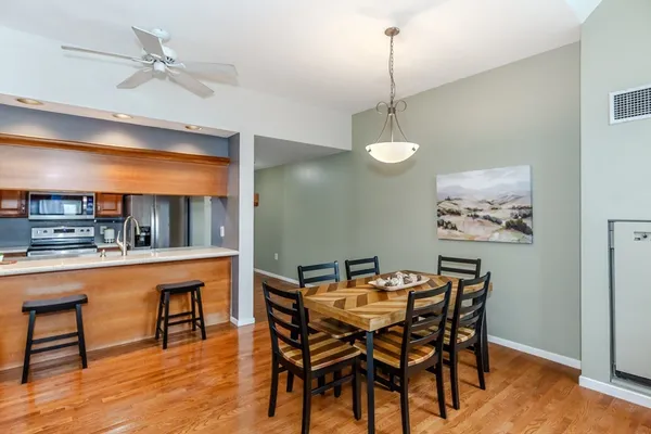 $279,000 | 15 Higgins Street, Unit 201, Smithfield, RI 02917