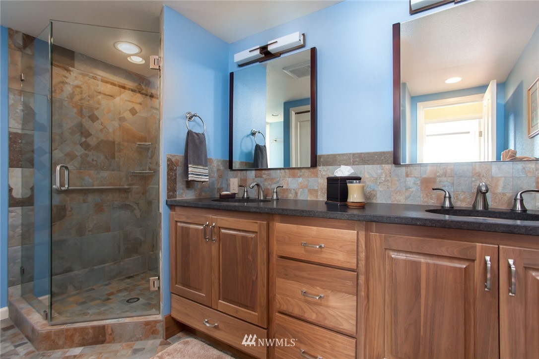 6837 Ripley Ln S East Renton, WA 98056 - Photo 13 of 25