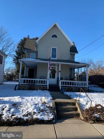 $240,000 | 21 West Maple Street, East Prospect, PA 17317