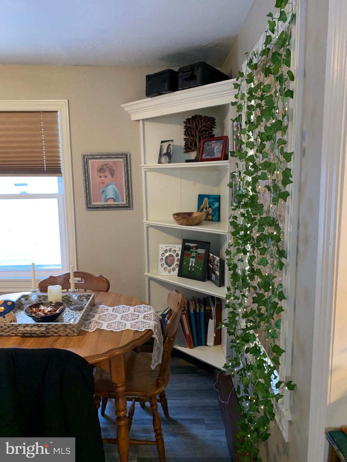 21 West Maple Street East Prospect, PA 17317 - Photo 5 of 35