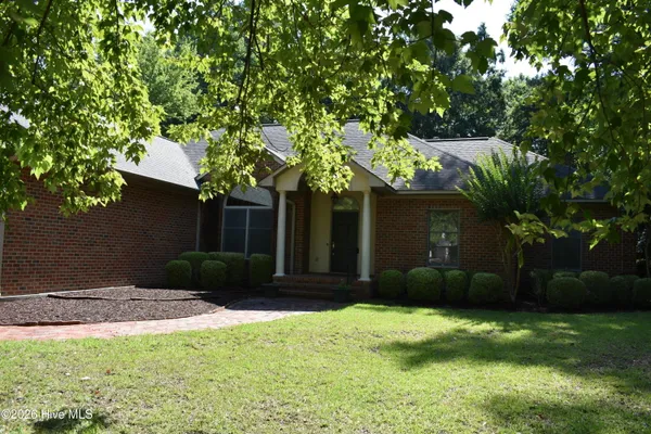 $679,000 | 3504 Barons Way, Trent Woods, NC 28562