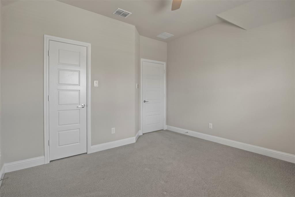 2195 English Ivy Road Frisco, TX 75033 - Photo 25 of 31 Upstairs Area as another living space