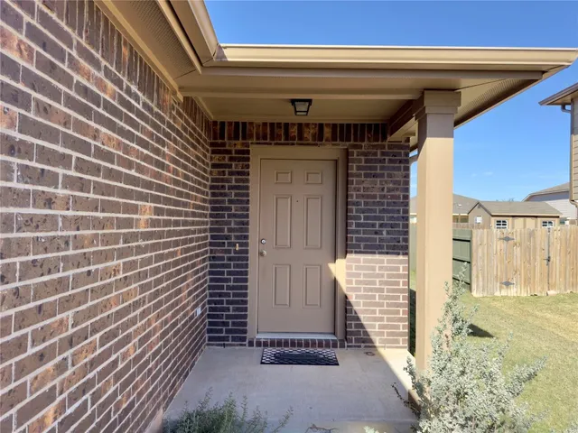 $2,100 | 315 Wildcat Drive, Bastrop, TX 78602