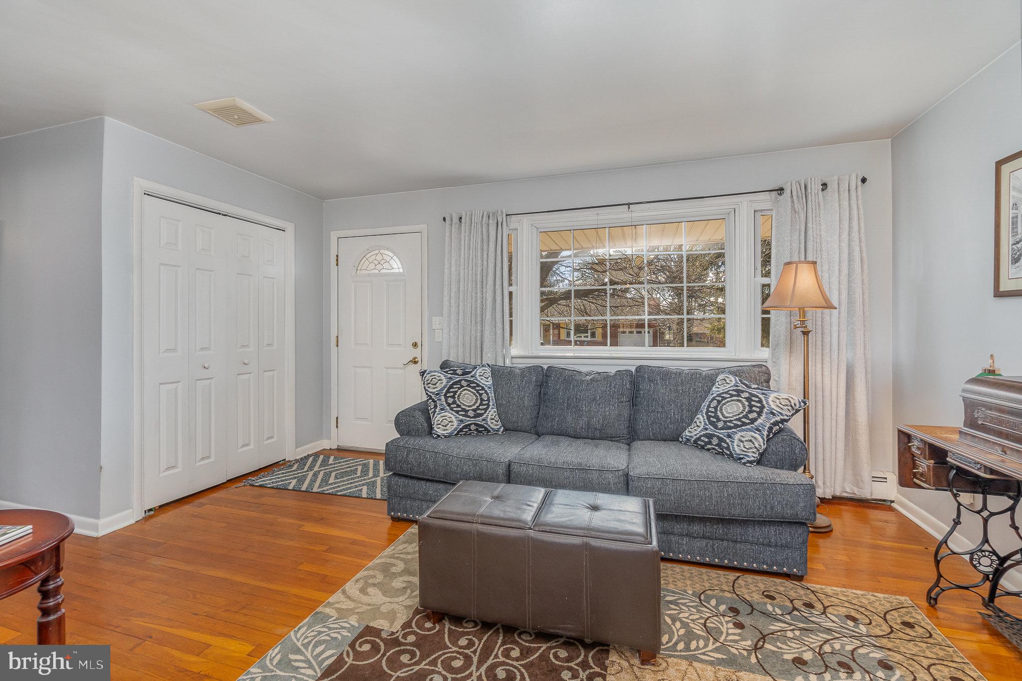509 Rome Road Lititz, PA 17543 - Photo 4 of 29
