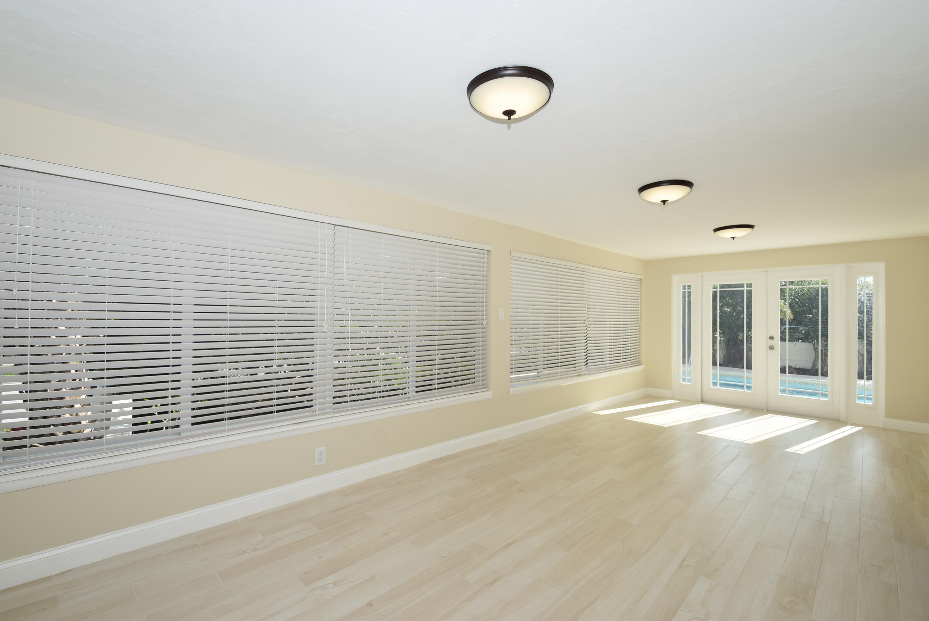 320 Colonial Road West Palm Beach, FL 33405 - Photo 19 of 36 320 Colonial Rd