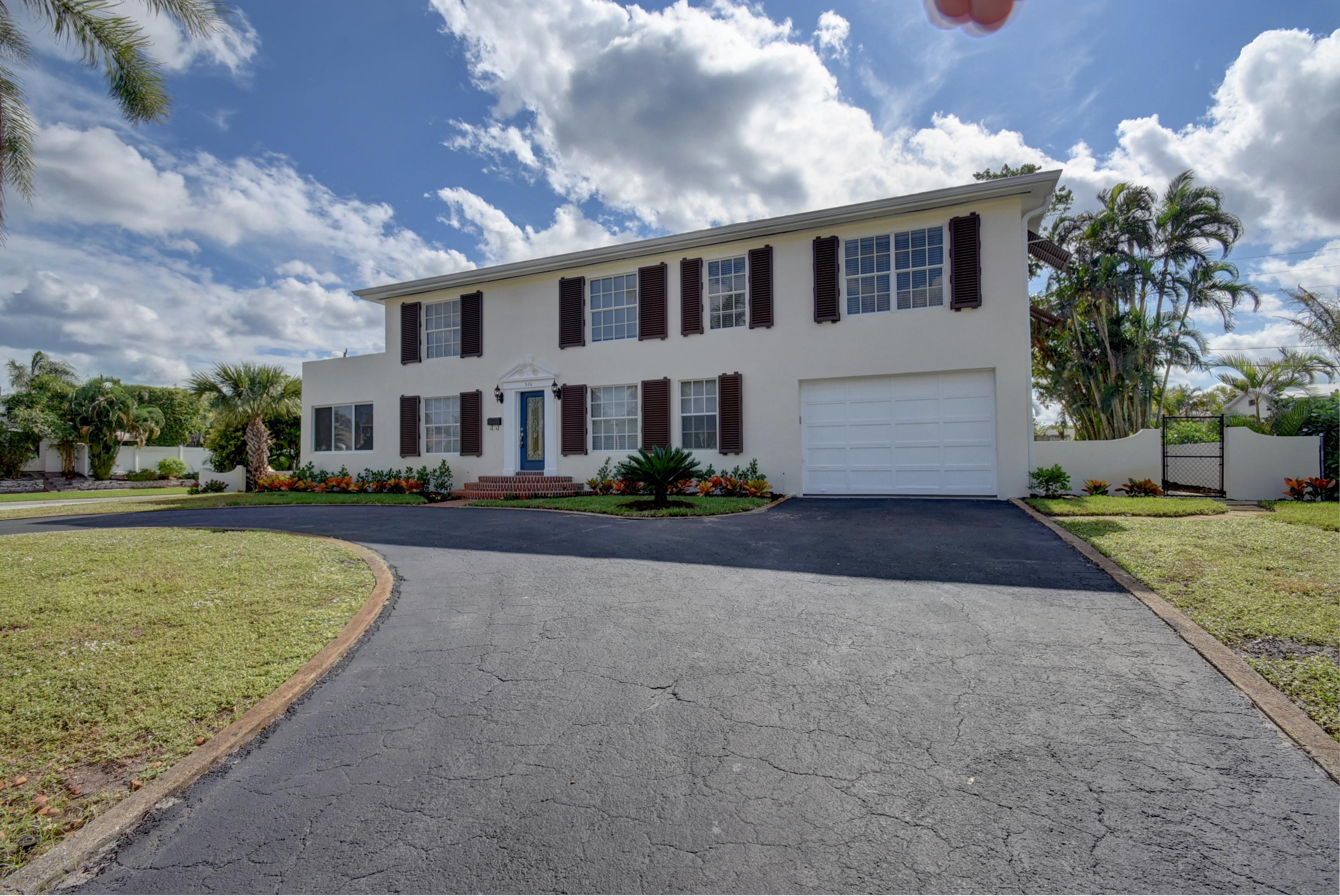 320 Colonial Road West Palm Beach, FL 33405 - Photo 2 of 36 320 Colonial Rd
