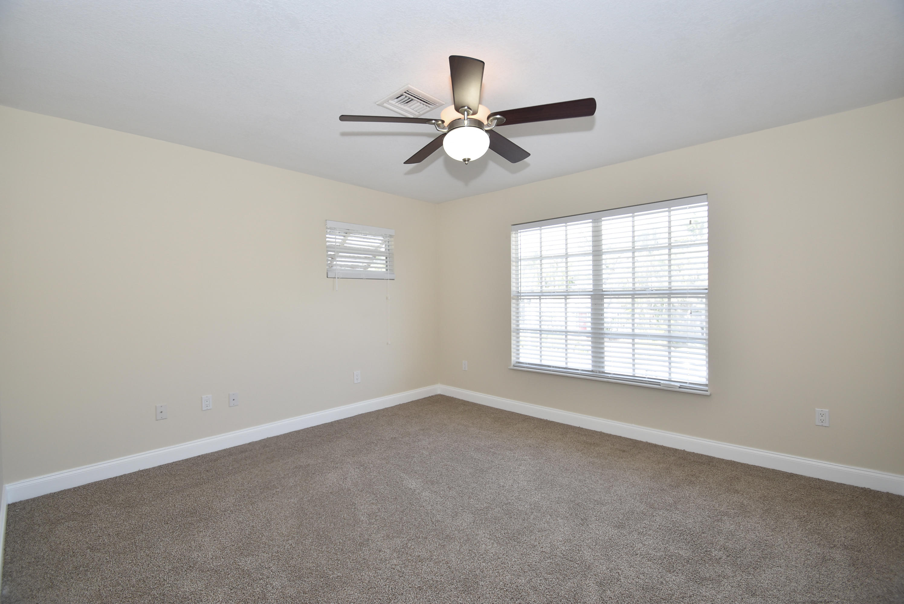 320 Colonial Road West Palm Beach, FL 33405 - Photo 28 of 36 320 Colonial Rd