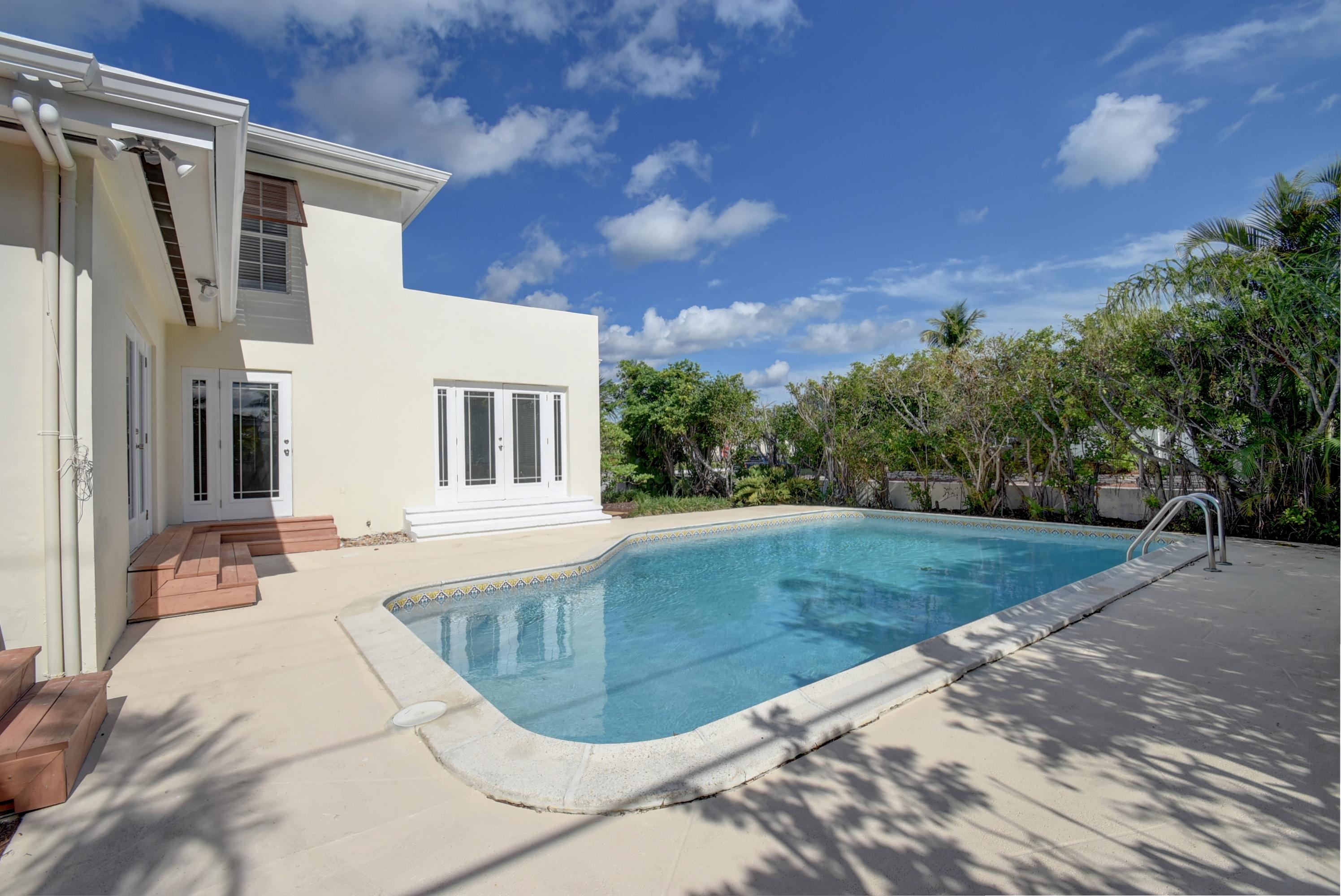 320 Colonial Road West Palm Beach, FL 33405 - Photo 35 of 36 320 Colonial Rd