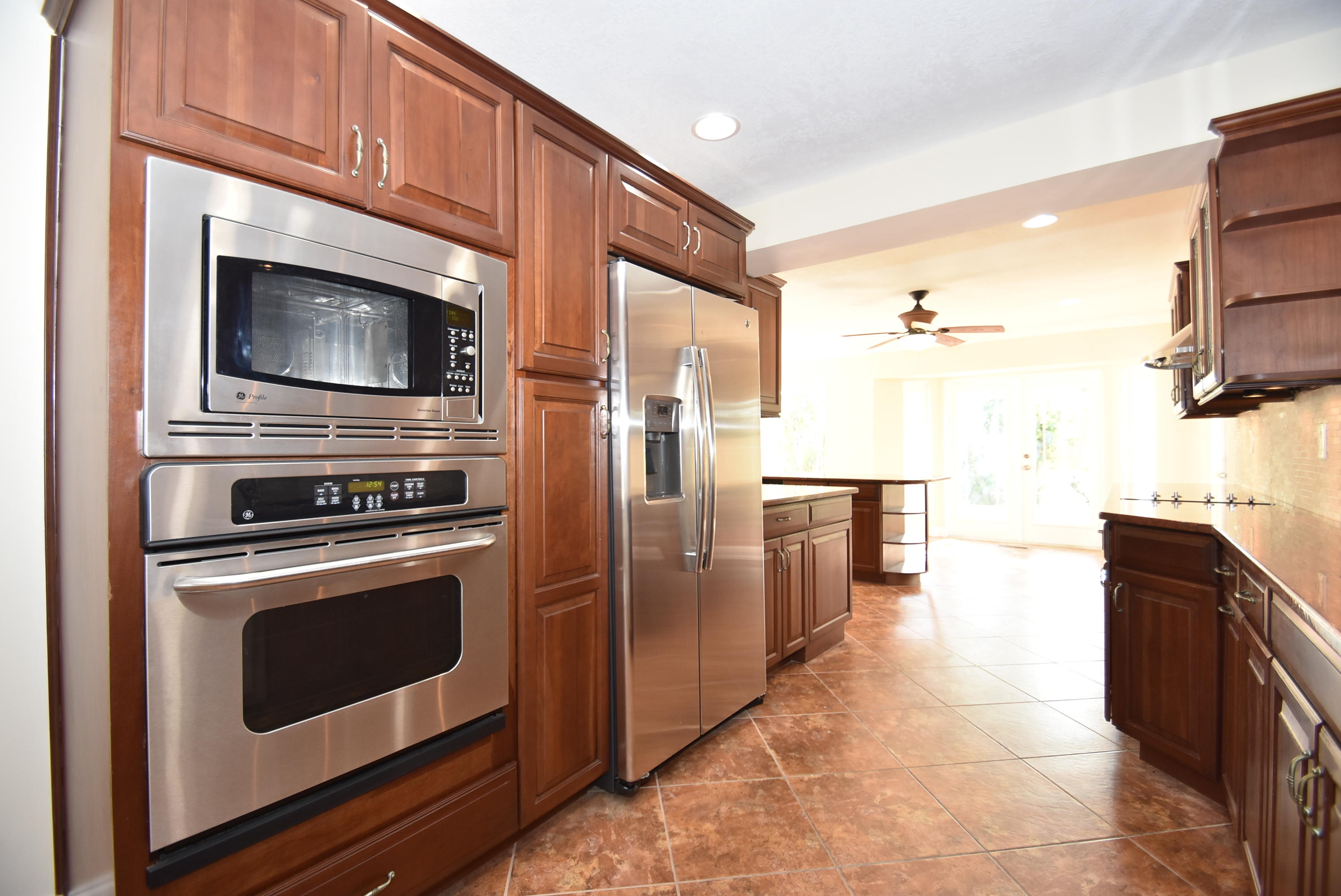 320 Colonial Road West Palm Beach, FL 33405 - Photo 6 of 36 320 Colonial Rd