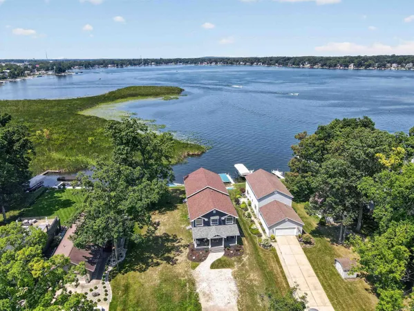 $1,999,900 | 12967 North Eastshore Drive, Syracuse, IN 46567