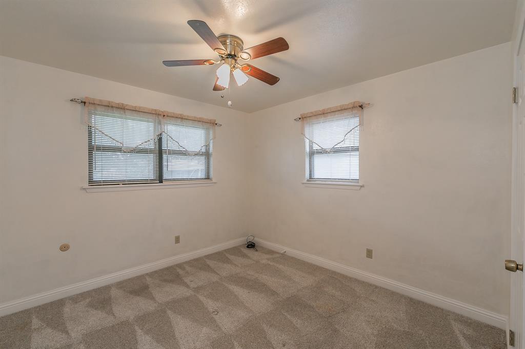 5828 Westcrest Drive West Edgecliff Village, TX 76134 - Photo 20 of 38