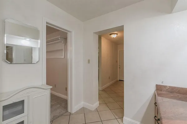 $299,000 | 5828 Westcrest Drive West, Edgecliff Village, TX 76134