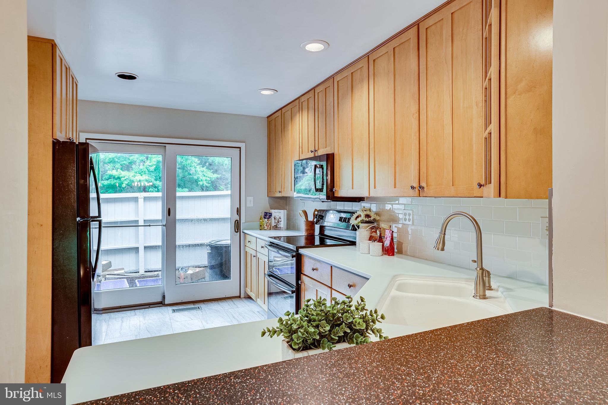2039 Approach Lane Reston, VA 20191 - Photo 11 of 83 Gallery Image 11