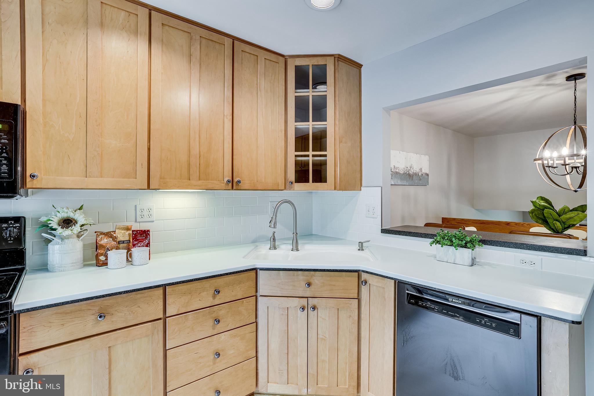 2039 Approach Lane Reston, VA 20191 - Photo 13 of 83 Updated Kitchen with Shaker Cabinets