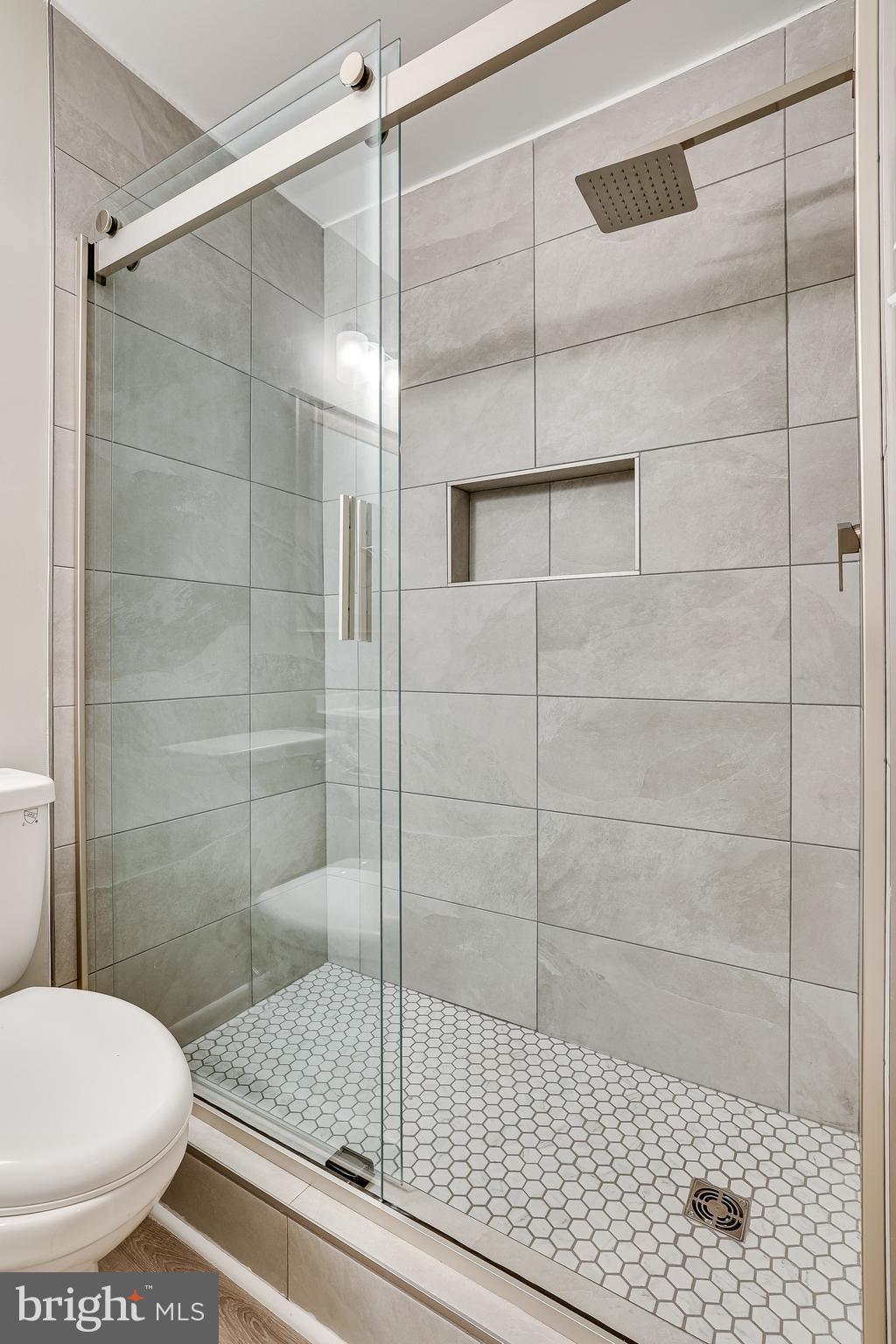 2039 Approach Lane Reston, VA 20191 - Photo 76 of 83 New Custom shower with frameless doors