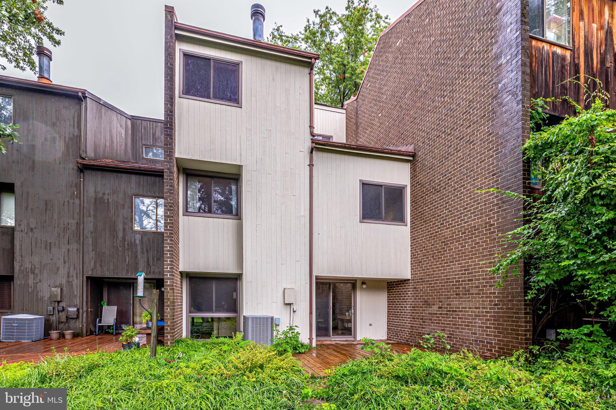 2039 Approach Lane Reston, VA 20191 - Photo 78 of 83 Gallery Image 78