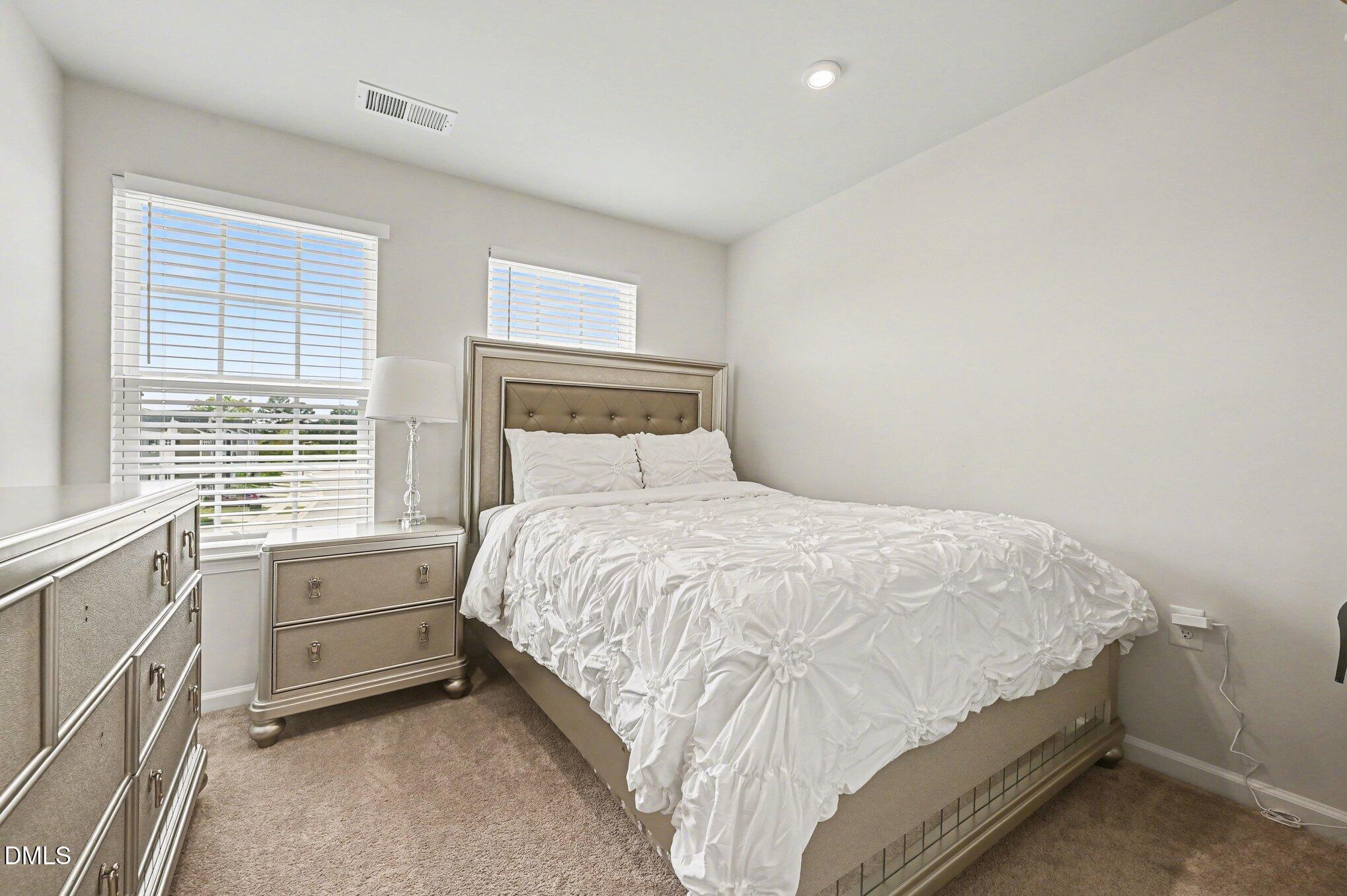 4921 Randall Road Durham, NC 27707 - Photo 12 of 27 015_file_9634