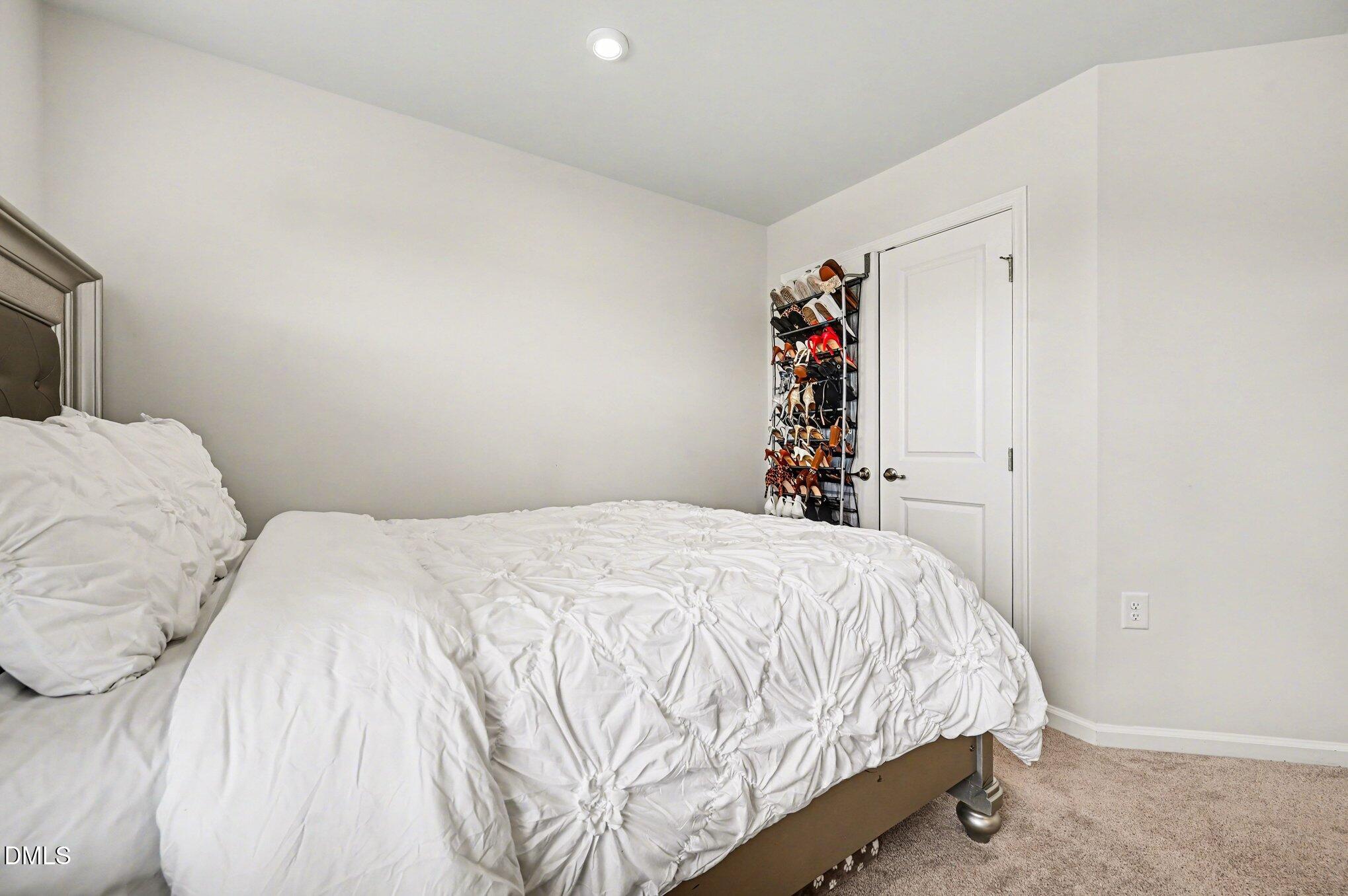 4921 Randall Road Durham, NC 27707 - Photo 13 of 27 016_file_1921