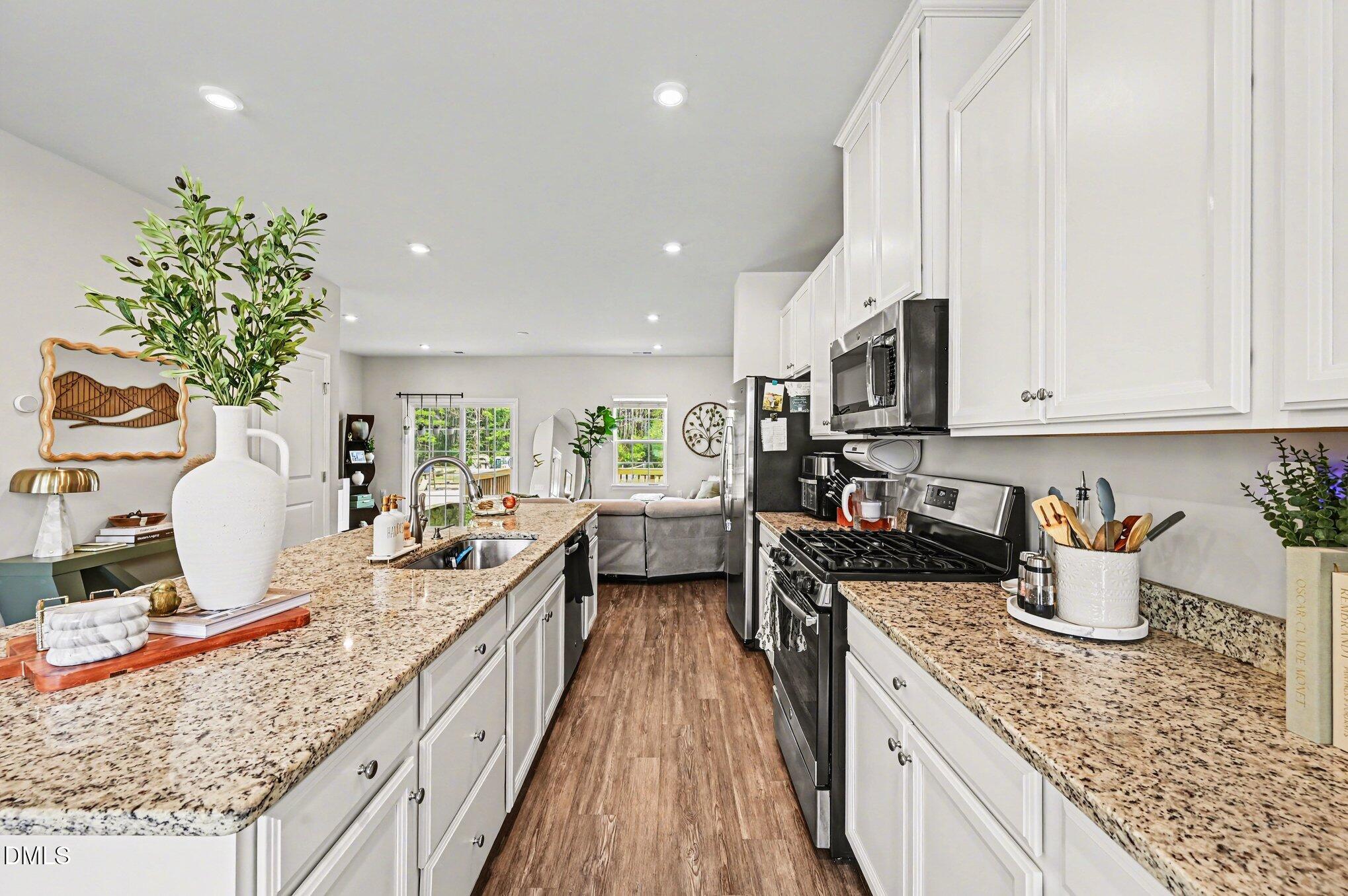 4921 Randall Road Durham, NC 27707 - Photo 7 of 27 007_file_9334