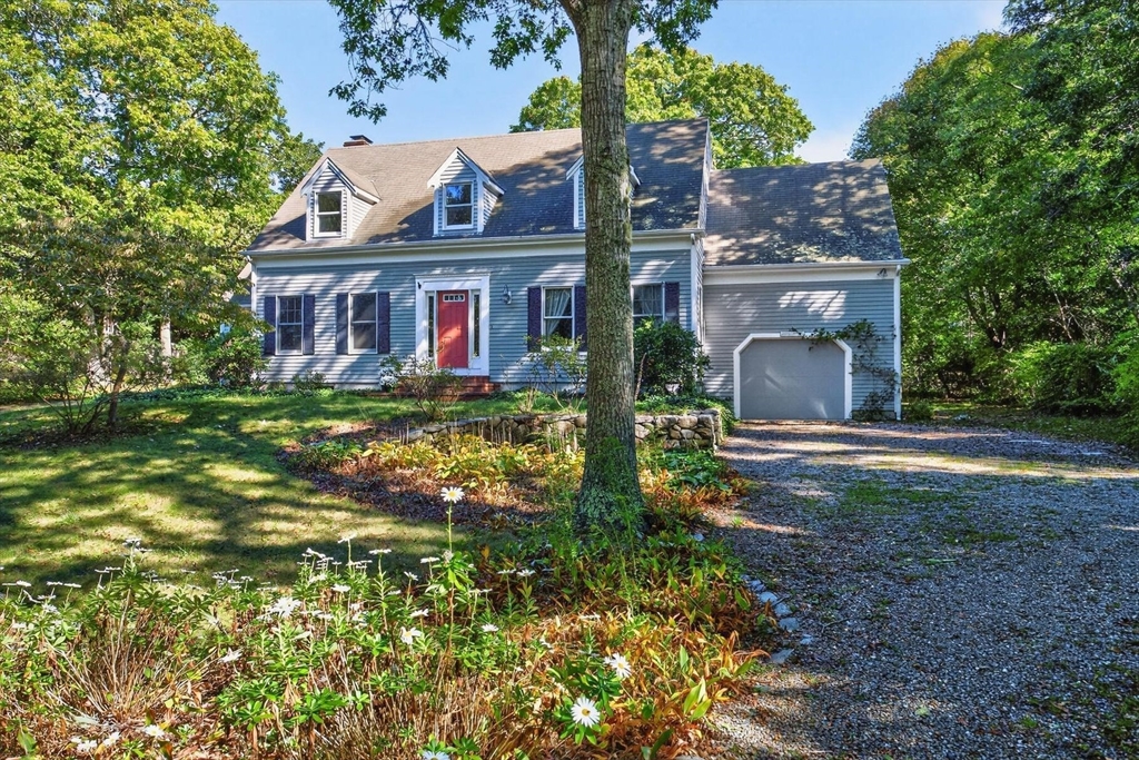 36 Tar Kiln Road Orleans, MA 02653 - Photo 4 of 42 a view of a house with a yard
