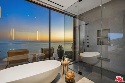 $30,000,000 | Undisclosed Address, Malibu, CA 90265