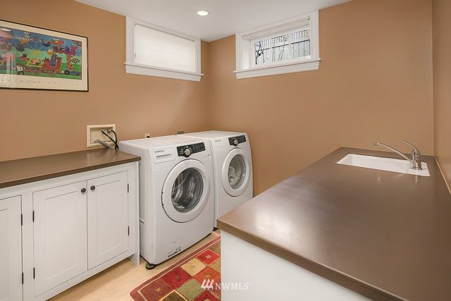 $886,000 | 3009 28th Avenue West, Seattle, WA 98199